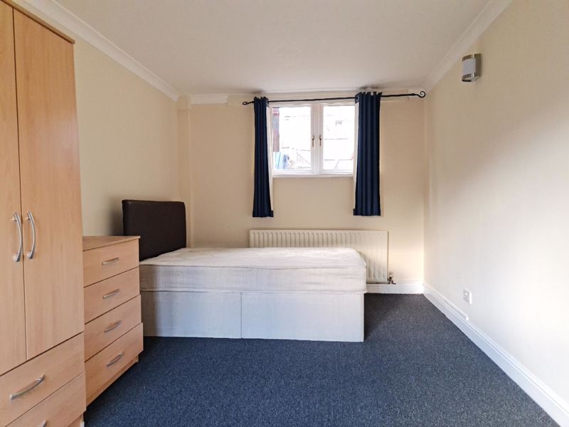 Lynwood Walk Harborne